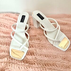 Jones New York White Strappy Low Block Heel Sandals